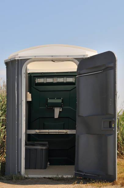 Best Portable restroom solutions  in Teays Valley, WV
